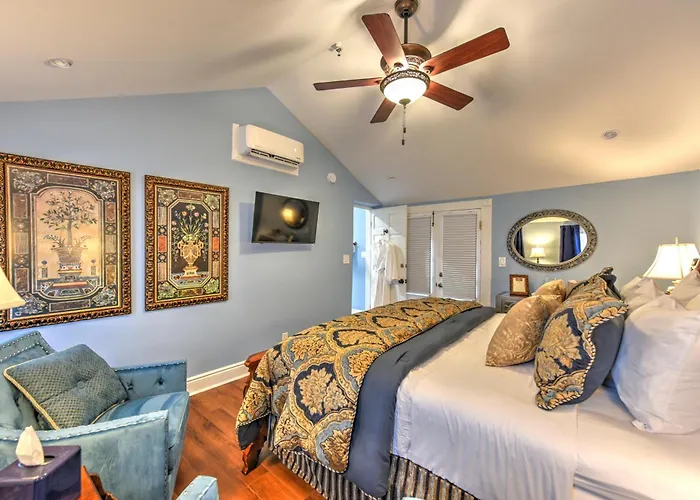 Casa De Solana Bed And Breakfast