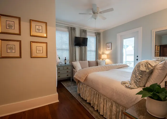 The Kenwood Inn Oldest Bed And Breakfast, St Augustine Historic District